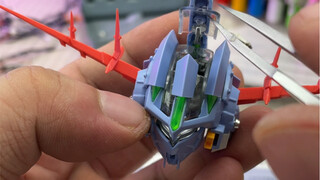 Aku lupa bahwa kota mecha ini telah dimusnahkan! Adikku, aku bukan Bandai... Zeon yang sempurna, kot