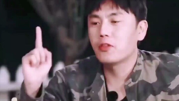 That chance glance at 8 still haunts Qin Hao to this day—being with his idol still makes his heart f