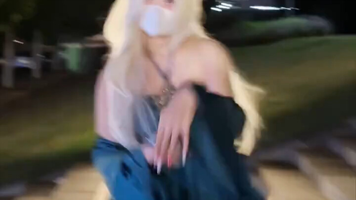 คนๆ หนึ่งก็สามารถเต้น Baring Dance ได้# Baring Dance 5.0
