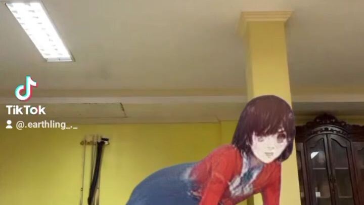 Rae does a tiktok😍