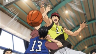 Kagami and Kuroko amaze their seniors with their basketball skills || Kuroko SS1