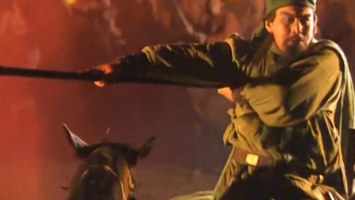 Guan Erye's sword is so furious that even Lu Bu can't stop it.