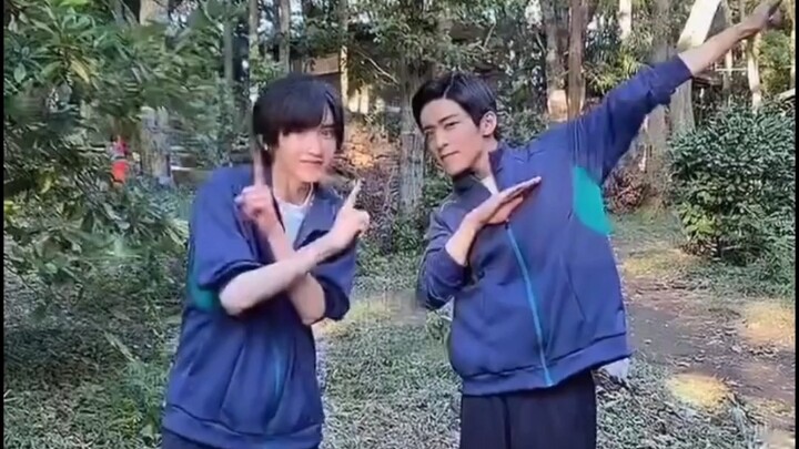 〖Meguro Ren × Doichi Shunyu〗 Tarian indah keduanya memang pasangan yang sepadan sejak lahir