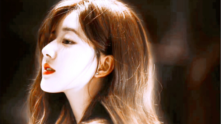 “Female Celebrities Who Went Viral Online Because of Their Looks”