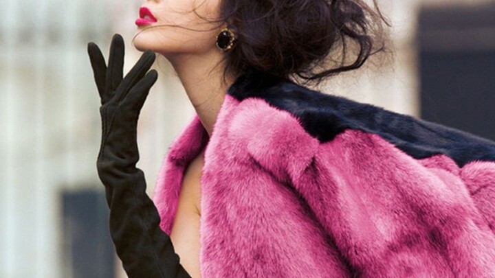 “Gương mặt cô ấy đẹp như chữ của Vương Hi Chi, từng nét đều chính phong!” Trần Đan Thanh gặp tình du