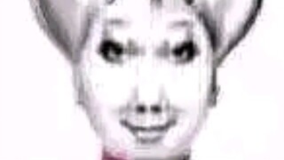 Aku adalah kucing liar kecil yang seksi~