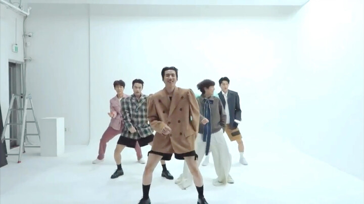Park Jae-chan's hip-twisting scene