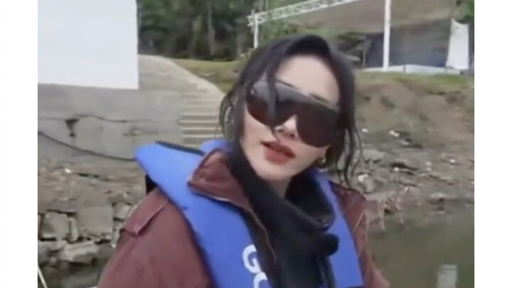 Nếu là Tạ Khả Nhân thì tôi đã tát cái thằng này hai cái rồi…