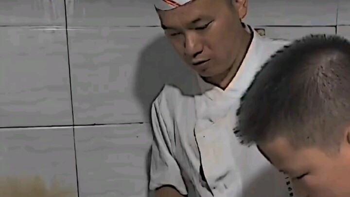 干两年他爸读书去了