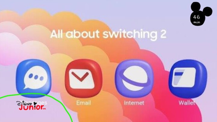 Why not foldable? 📱📖 | Samsung's All About Switching: Club To Galaxy | Disney Kids