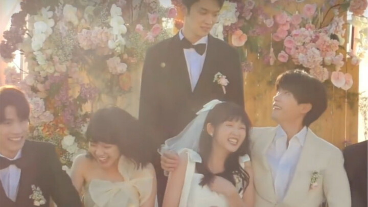 From campus to wedding, it’s great to have your own partner, family and friends to accompany you!
