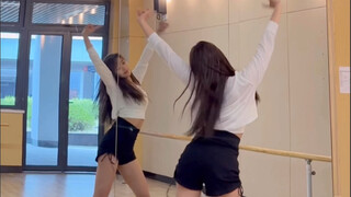 My favorite version of solo remix choreography by Xiaopangpang!!