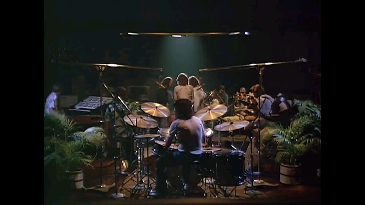 official music vedio-to mush love-beegees
