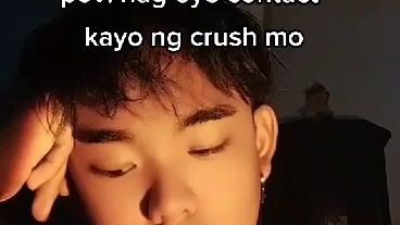 Pov:Nagkatitigan kayo ni crush