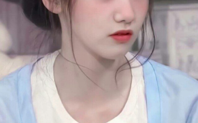 Người ta thì lớn lên, còn cô ấy thì sao? Trực tiếp phóng to theo tỷ lệ luôn!!