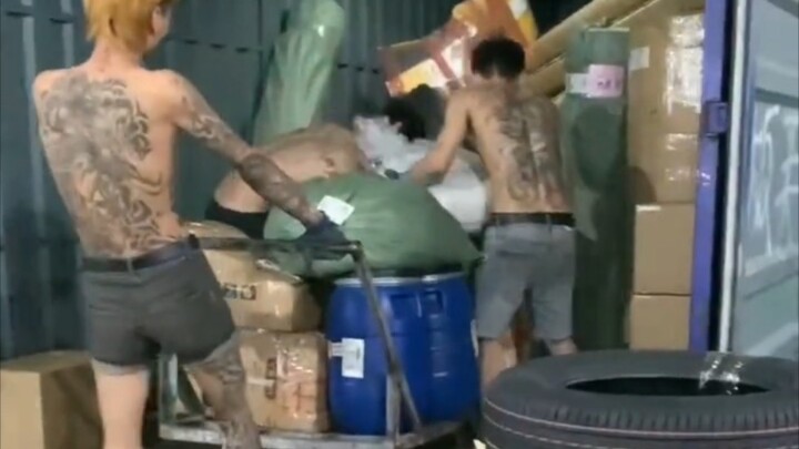 Thường ngày làm việc