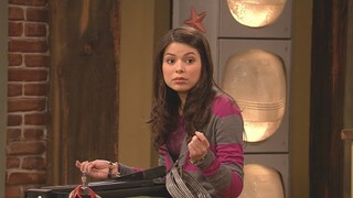 iCarly - Carly learns Sam and Freddie kissed