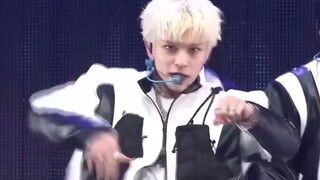 TREASURE Goodboy+Volkno+Jikjin+Hello 2022AAA Awards Ceremony Stage