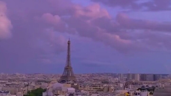 Even the gentlest, calmest, most tranquil rain has the power to soak you to the bone. It rained in P