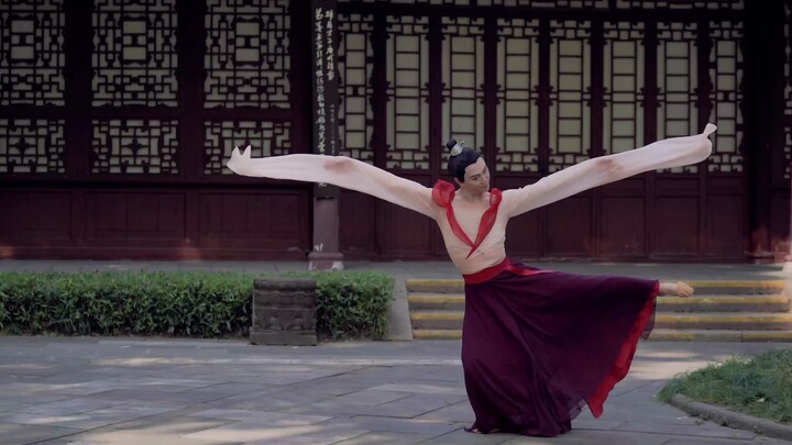 The grand Tang Palace "Sleeve Dance" is online. Do you like this chivalrous sleeve dance?