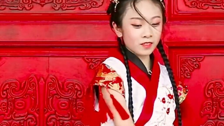 Ji Mingyue melompat dari sekolah dasar ke sekolah menengah pertama dan lihatlah perubahan apa yang t