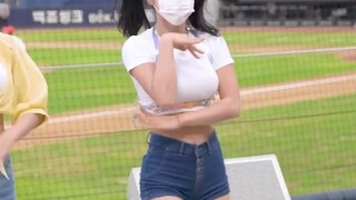 李多惠0814啦啦队热舞