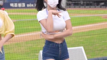 李多惠0814啦啦队热舞