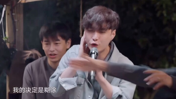 [Zhang Yixing] He actually got into that devilish company solely based on his singing talent—now I t