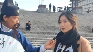 Poetry on the street, worthy of being a girl of Chinese language and literature, answering fluently