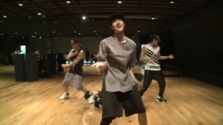 ตอนเด็กๆ ยิ่งดูถูกไม่มีขอบเขต【การฝึกซ้อมระดับตำนานของหวังอี้ป๋อ】