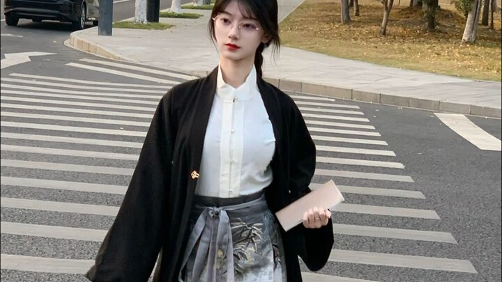 “มีสติ รู้จักวางตัว รู้จักได้เสีย และรู้จักถอย”