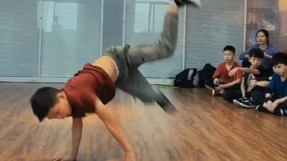 新生代又添一员猛将Boy薛羽