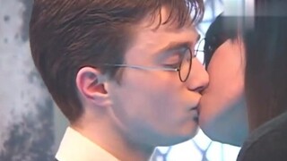 [Harry Potter Behind the Scenes] Daniel's first kiss scene was very awkward, and Rupert's kiss scene