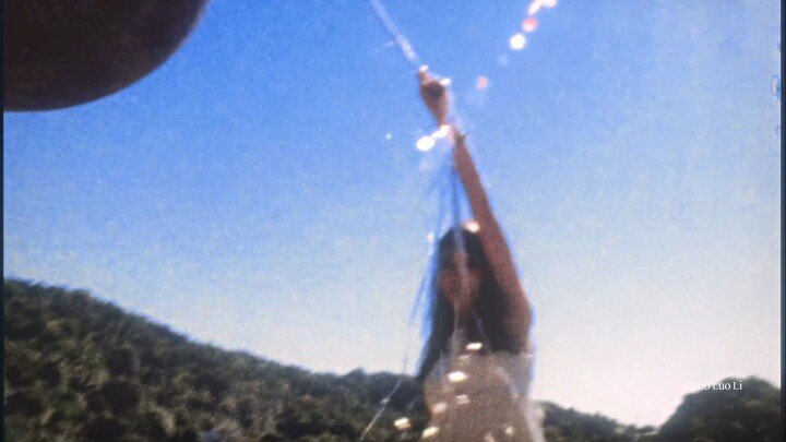 电影美学|在美丽的幻想序曲之下，隐藏着尴尬、脆弱和复杂的青春期