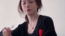 Cece Xueyi: : Kau memelihara anjing selama seribu hari, tetapi hanya membutuhkanku sesaat! Tunggu sa