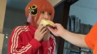 [Poﾃﾄそれがし/thịt nấu chín] Thử thách COS Kagura khôi phục cảnh phô mai kéo dài đến 2 mét nổi tiếng của