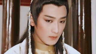 ！！年轻的丘山太好看了吧！一颦一笑都惊为天人！