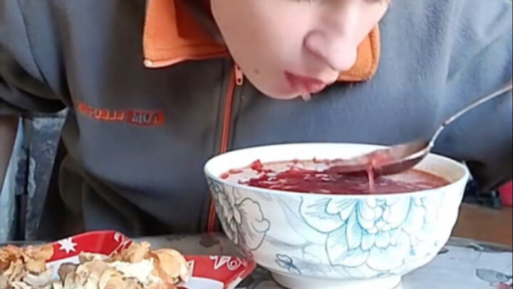 Russian high school students’ lunch: borscht with chicken