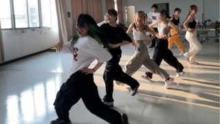 《用Knock赛跑》
