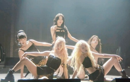 The whole crew straight shot is finally here (G)-IDLE-
