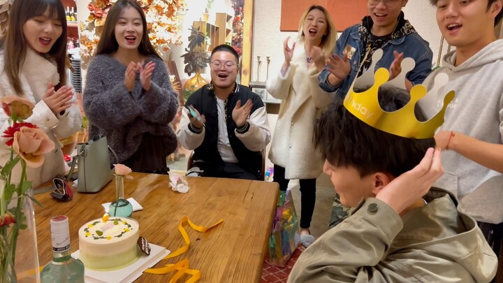 Happy birthday to Haoran!