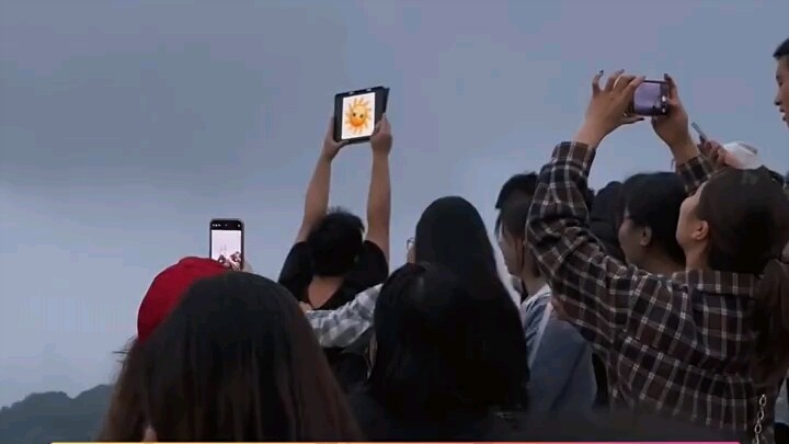 It turns out there really are people mending this world...