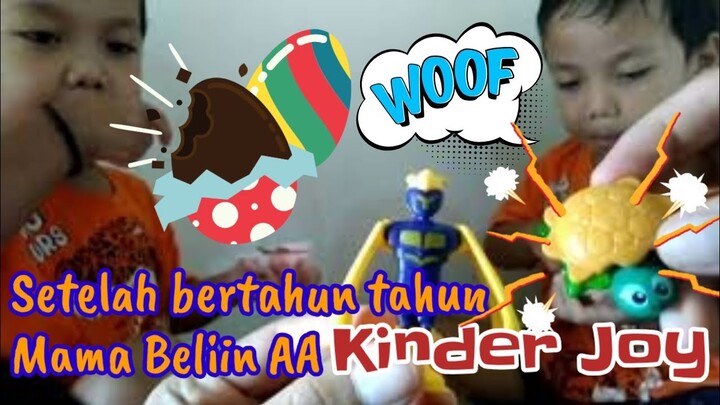 Unboxing kinder joy surprise eggs |  AA Kembar perdana makan kinder joy