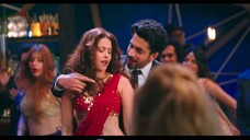 Yo_Yo_Honey_Singh__DIL_CHORI__Video__Simar_Kaur%2C_Ishers___Hans_Raj_Hans___Sonu_Ke_Titu_Ki_Sweety(4