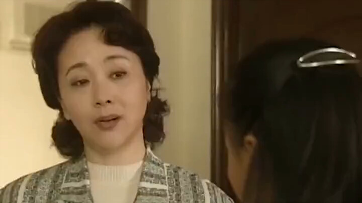 Ông chủ dạy bảo mẫu nghề tay ngang, ai ngờ bảo mẫu lại đòi tăng giá ngay tại chỗ.