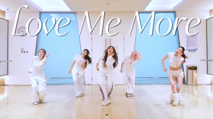 【Apink】โอ้ย แฟนคลับปล่อยวิดีโอซ้อมในห้องฝึกแบบไม่มีแดนเซอร์แล้วนะ?! เต้นคัฟเวอร์เพลง Love Me More เห