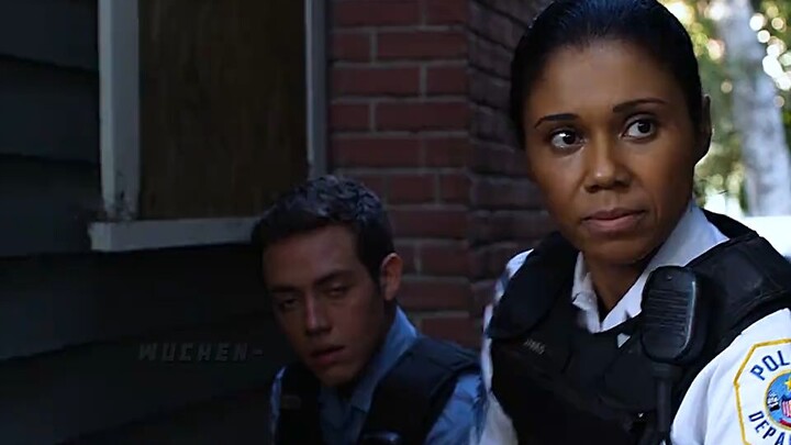 Pay attention—this man is Carl, the most righteous cop in the South District.