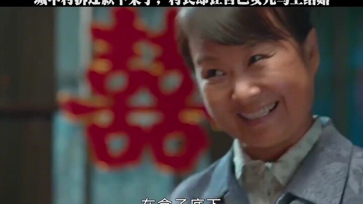 Tiền đền bù giải tỏa khu nhà ổ chuột trong thành phố đã được chi trả, nhưng trưởng thôn lại bắt con 