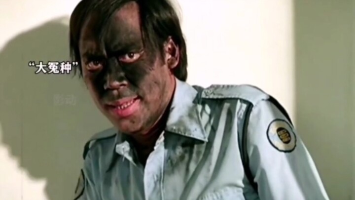 وين تساي يستخدم فخذ المدرب كمصاص، وهذا الفيلم مضحك من بدايته إلى نهايته.