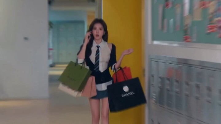 New short Chinese fake dating drama (Girls fake dates with the most popular guy in the college)